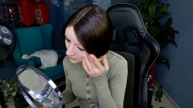 VeliraBraitberg online show from February 19, 1:08 pm