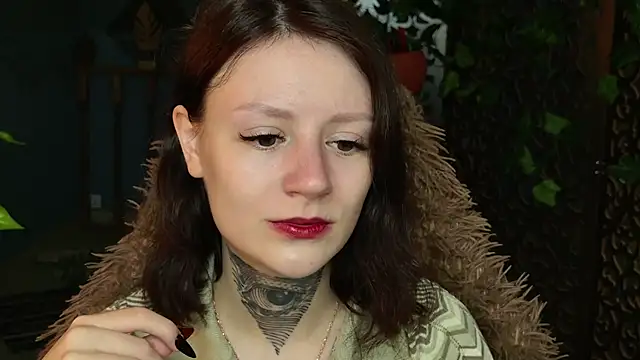 VeliraBraitberg online show from July 5, 5:47 am