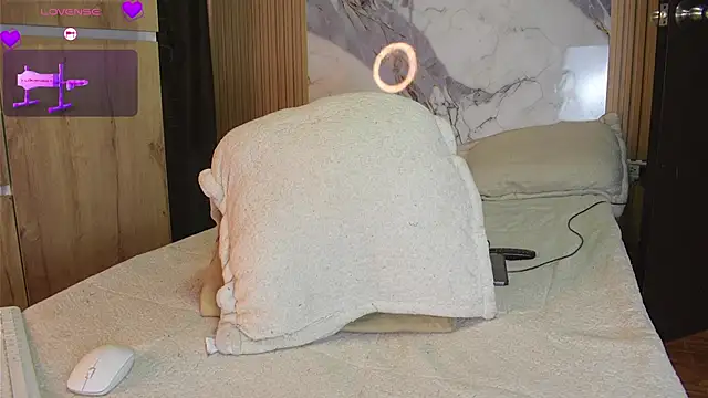Jess Goddess online show from May 24, 6:08 pm