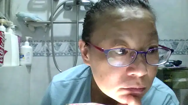 Snapshot of cokezero1668 chatting on September 19, 6:34 pm cokezero1668 online show from September 19, 6:34 pm