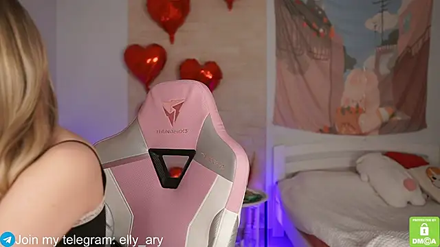 elly ary online show from February 16, 6:21 pm