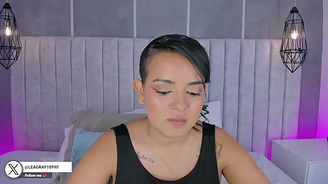 lea gray online show from November 29, 7:03 pm