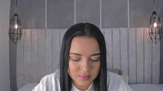 lea gray online show from March 10, 7:29 pm