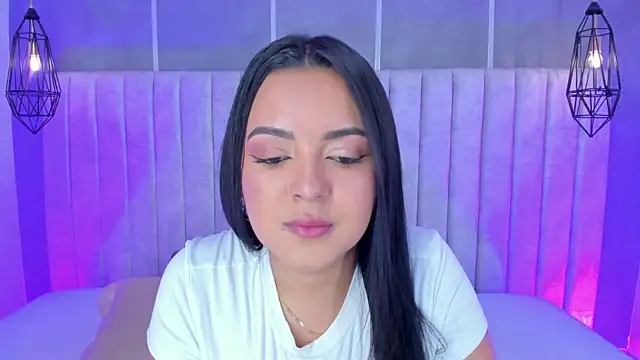 lea gray online show from September 12, 6:51 pm