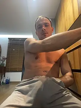 Adventurehotman online show from February 26, 12:21 am