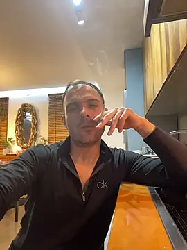 Adventurehotman online show from April 6, 9:05 pm