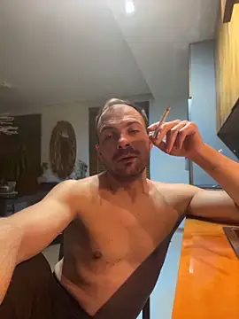 Adventurehotman online show from April 9, 9:10 pm