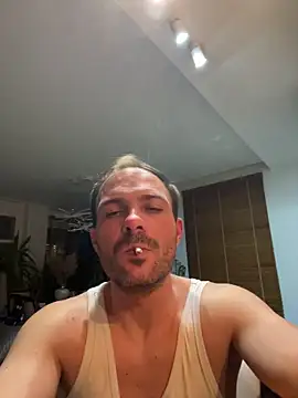 Adventurehotman online show from May 9, 10:35 pm