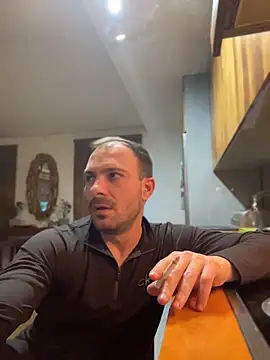 Adventurehotman online show from April 8, 9:49 pm