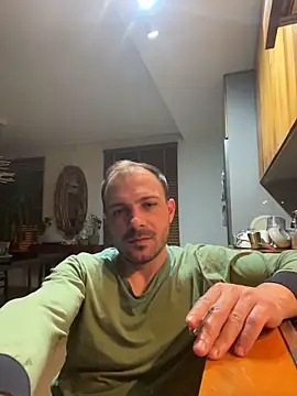 Adventurehotman online show from April 7, 11:50 pm