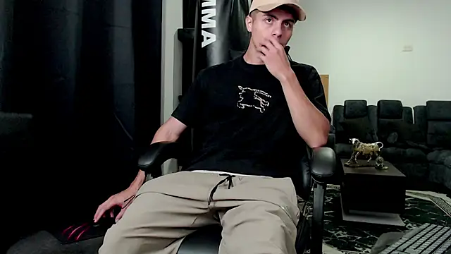 Stiven CL online show from November 24, 7:08 am