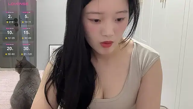 Snapshot of rose-u chatting on September 23, 1:45 am rose-u online show from September 23, 1:45 am