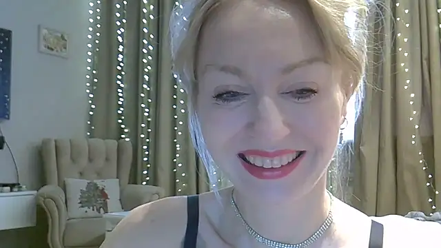 ZarinaSwift online show from January 12, 4:41 am