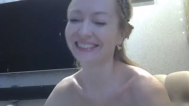 ZarinaSwift online show from February 21, 6:37 am