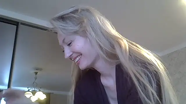 ZarinaSwift online show from March 22, 5:10 am