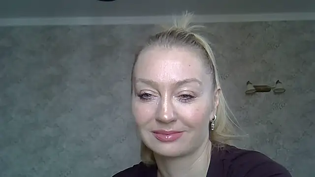 ZarinaSwift online show from March 23, 5:07 am