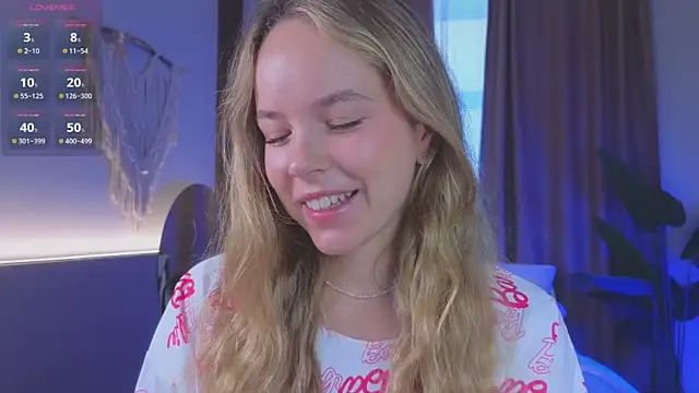 Snapshot of milly_shy chatting on September 30, 7:03 am milly shy online show from September 30, 7:03 am