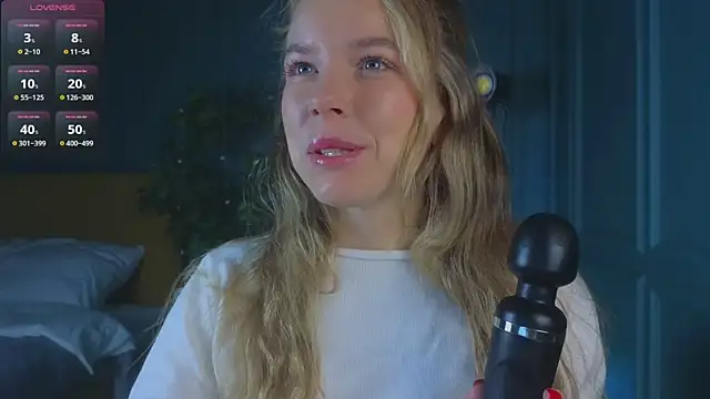 Snapshot of milly_shy chatting on September 26, 6:42 am milly shy online show from September 26, 6:42 am