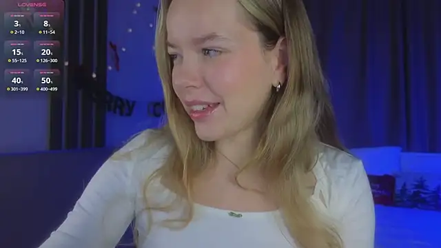 Snapshot of milly_shy chatting on January 6, 7:56 am milly shy online show from January 6, 7:56 am