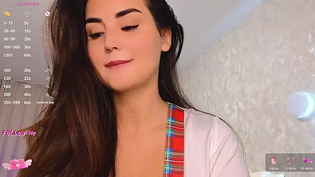 LaraSkinny online show from November 9, 4:05 am