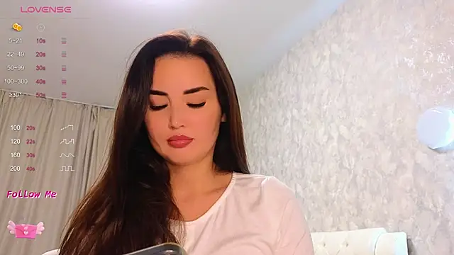 LaraSkinny online show from January 30, 2:27 am
