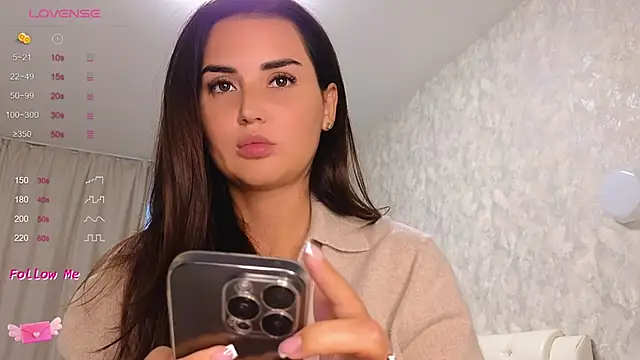 LaraSkinny online show from October 16, 2:20 am