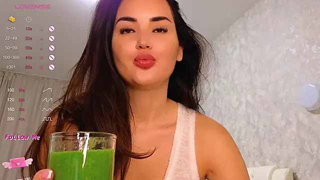 LaraSkinny online show from February 27, 4:46 am