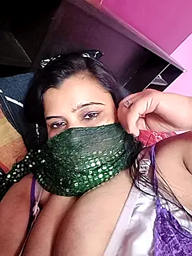 RESHMA 21 online show from February 8, 10:40 pm