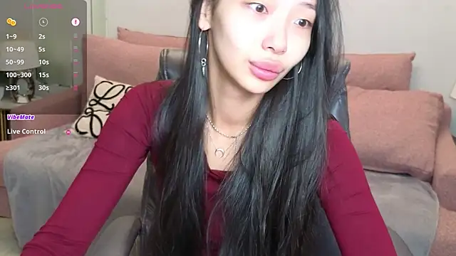 Snapshot of _MIURA_ chatting on October 2, 1:09 am MIURA online show from October 2, 1:09 am
