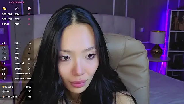 Snapshot of _MIURA_ chatting on February 3, 6:40 am MIURA online show from February 3, 6:40 am