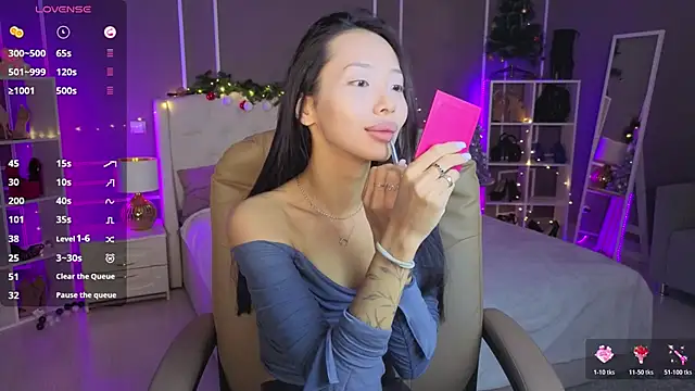 Snapshot of _MIURA_ chatting on January 19, 1:09 am MIURA online show from January 19, 1:09 am