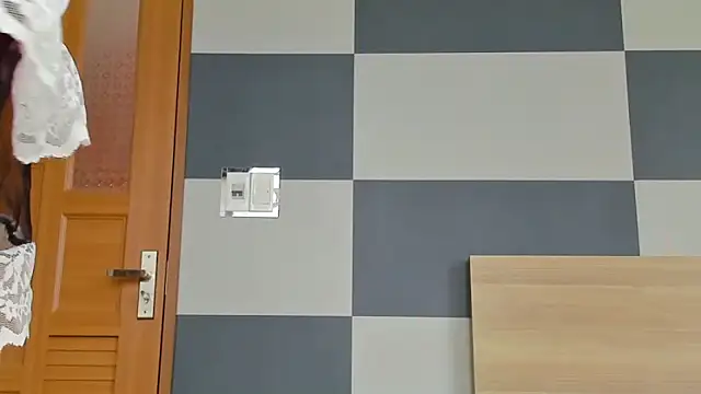 Kiera Thomas online show from November 10, 5:56 am