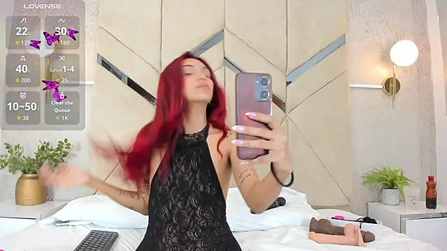 LiaVelez online show from December 15, 1:39 pm