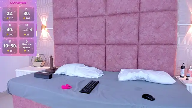 LiaVelez online show from February 26, 2:39 pm