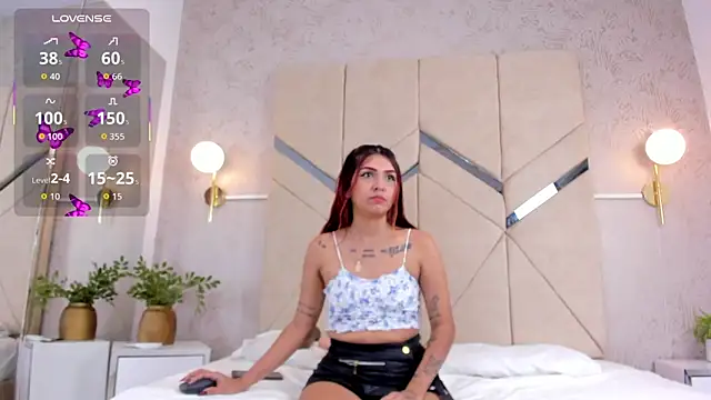 Snapshot of LiaVelez chatting on September 20, 1:38 pm LiaVelez online show from September 20, 1:38 pm