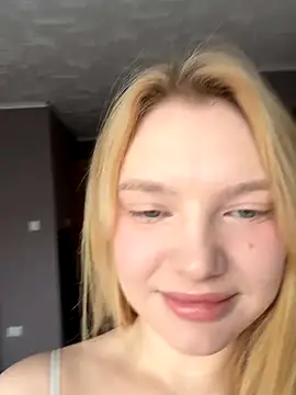 Snapshot of AmmyHot chatting on November 15, 4:05 am AmmyHot online show from November 15, 4:05 am