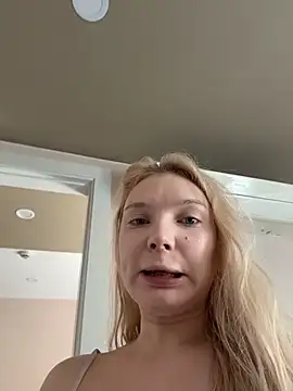 AmmyHot online show from March 26, 2:32 am