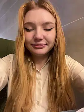 Snapshot of AmmyHot chatting on March 3, 7:13 am AmmyHot online show from March 3, 7:13 am