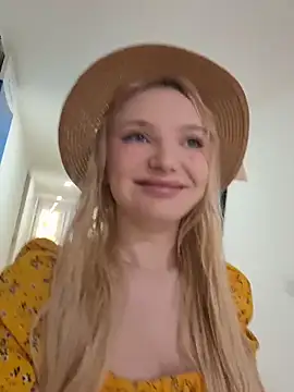 AmmyHot online show from April 3, 3:13 am