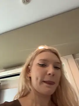 AmmyHot online show from March 20, 3:40 am