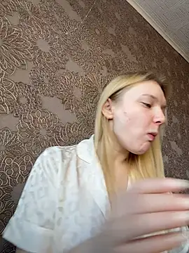 Snapshot of AmmyHot chatting on February 4, 4:07 am AmmyHot online show from February 4, 4:07 am