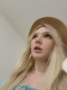 AmmyHot online show from March 21, 2:57 am