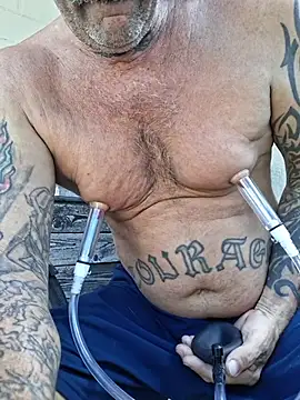 Hotbodyscottie online show from May 25, 2:05 pm