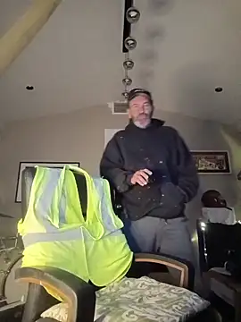 Hotbodyscottie online show from November 12, 8:51 am