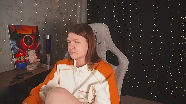 cuteamberlyyy online show from May 9, 4:27 am