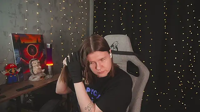 cuteamberlyyy online show from April 24, 12:45 am