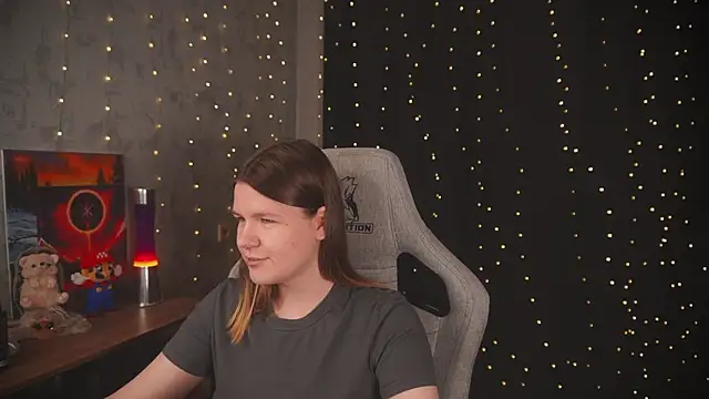 cuteamberlyyy online show from December 23, 5:29 am