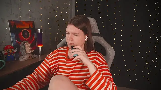 cuteamberlyyy online show from March 27, 4:54 am