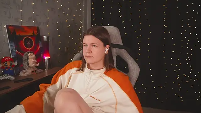 cuteamberlyyy online show from April 18, 1:19 am