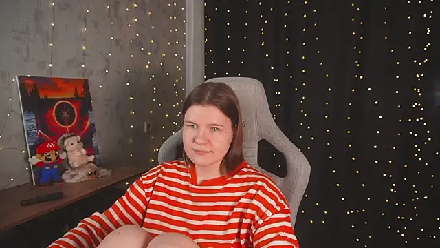 cuteamberlyyy online show from May 2, 4:07 am